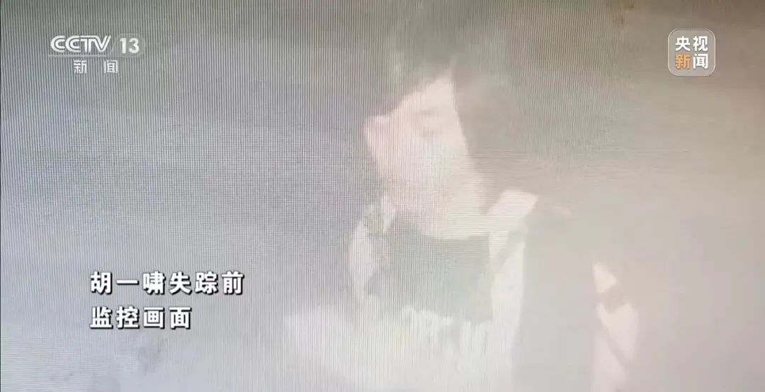 DƬ
